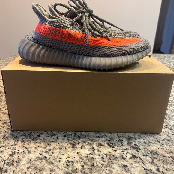 Yeezys Belugas - Picture 5 of 6